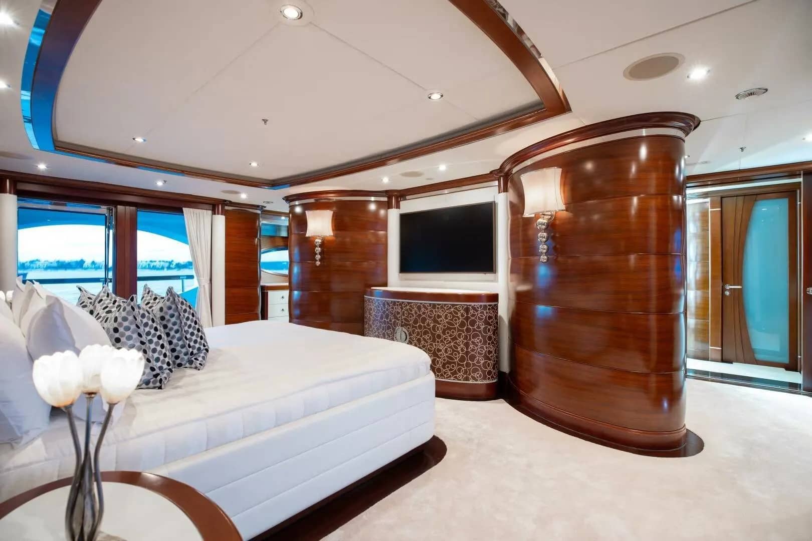 An image of Lady B yacht