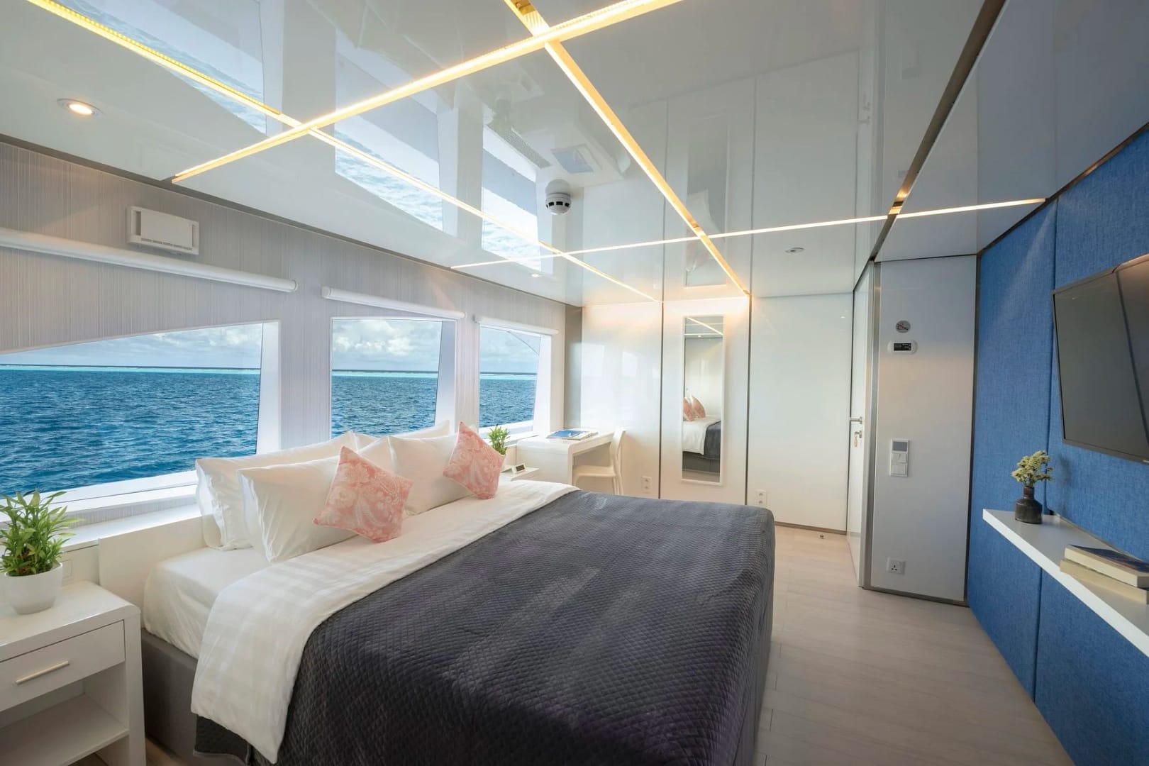 An image of Searex yacht