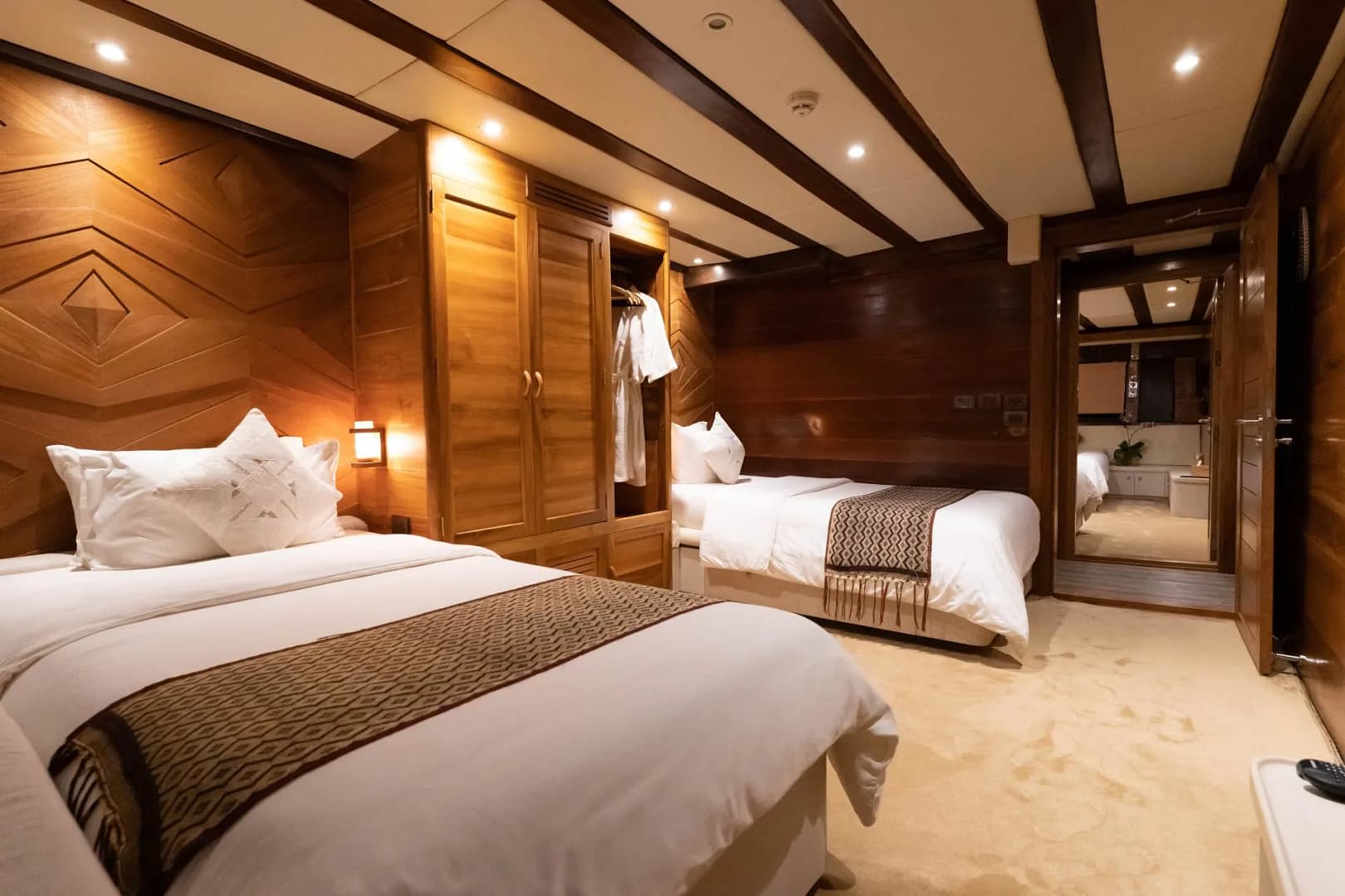 An image of Lamima yacht