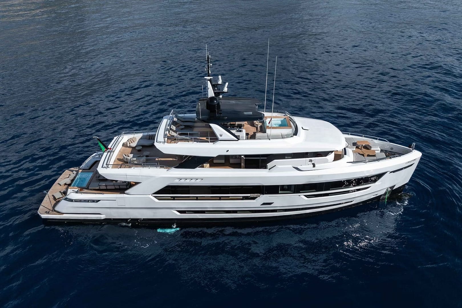 An image of Vayus yacht