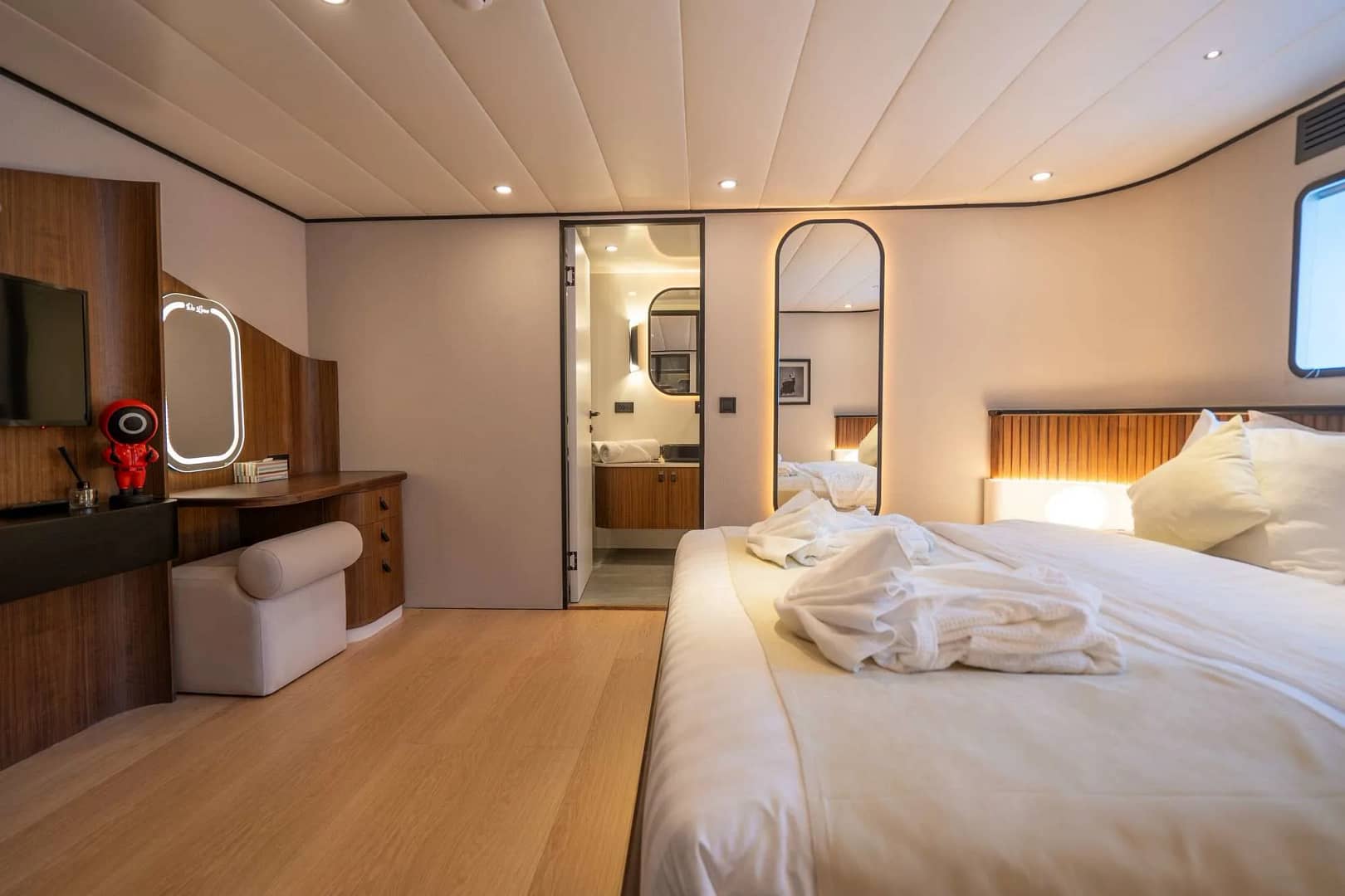 An image of De Love yacht
