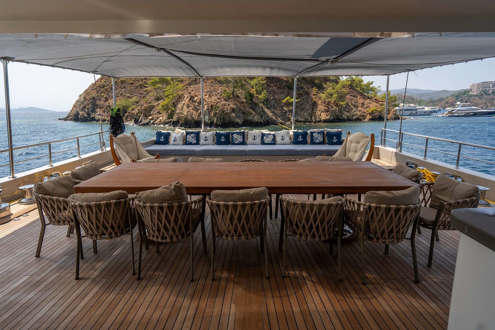 An image of De Love yacht