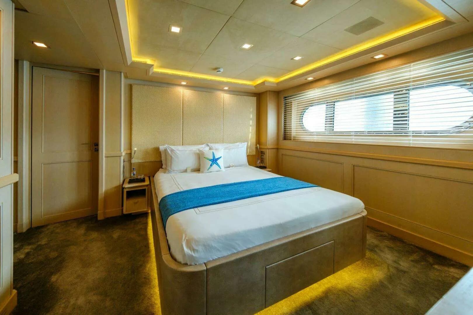 A preview of interior Bedroom cabin