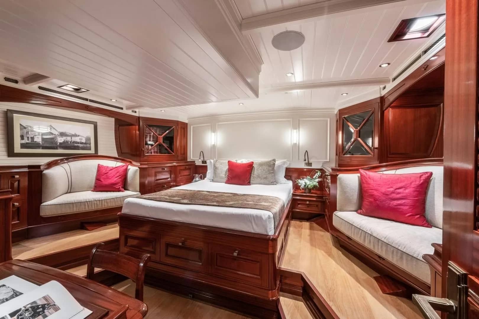 A preview of interior Bedroom cabin