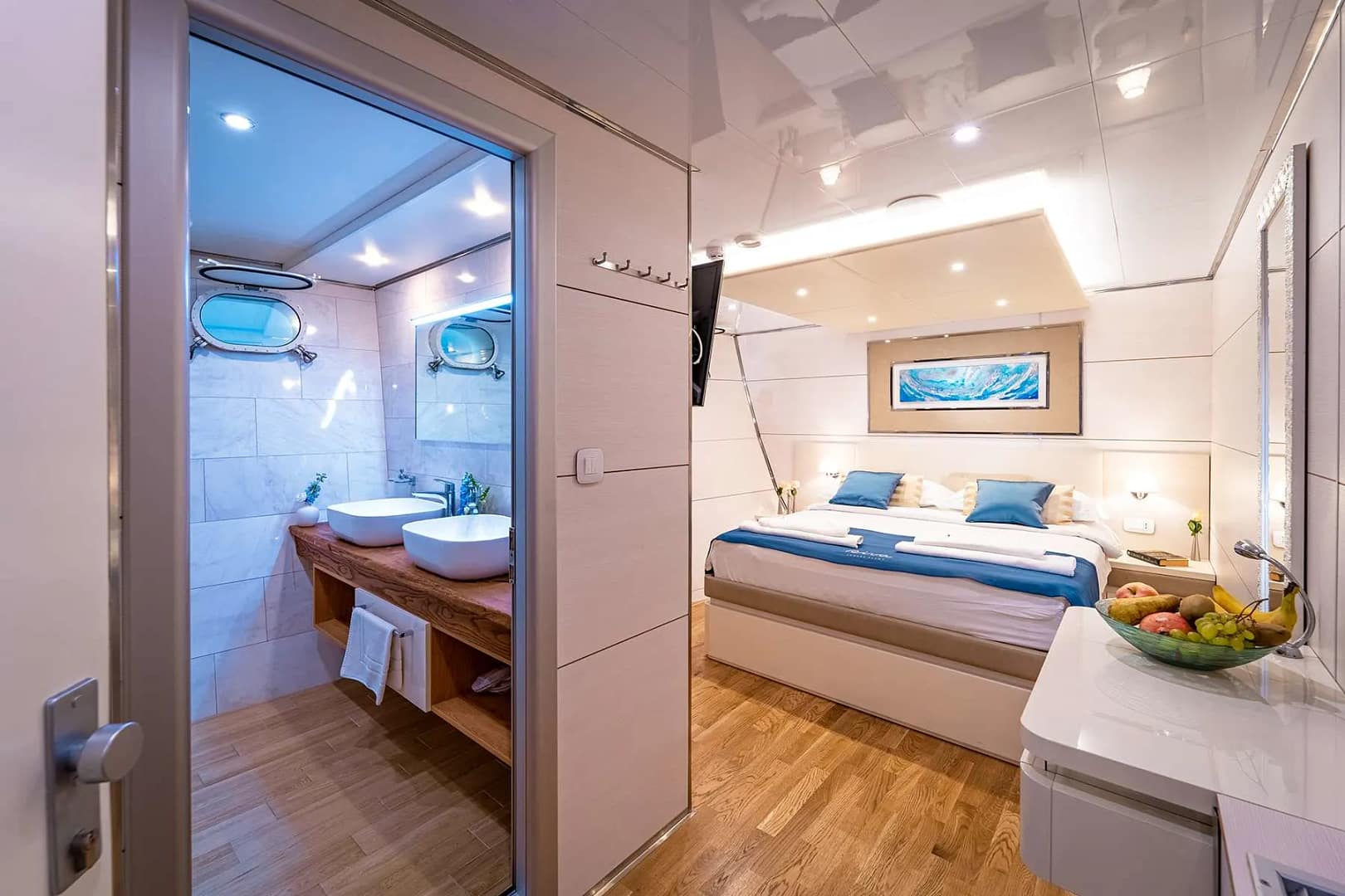 A preview of interior Bedroom cabin