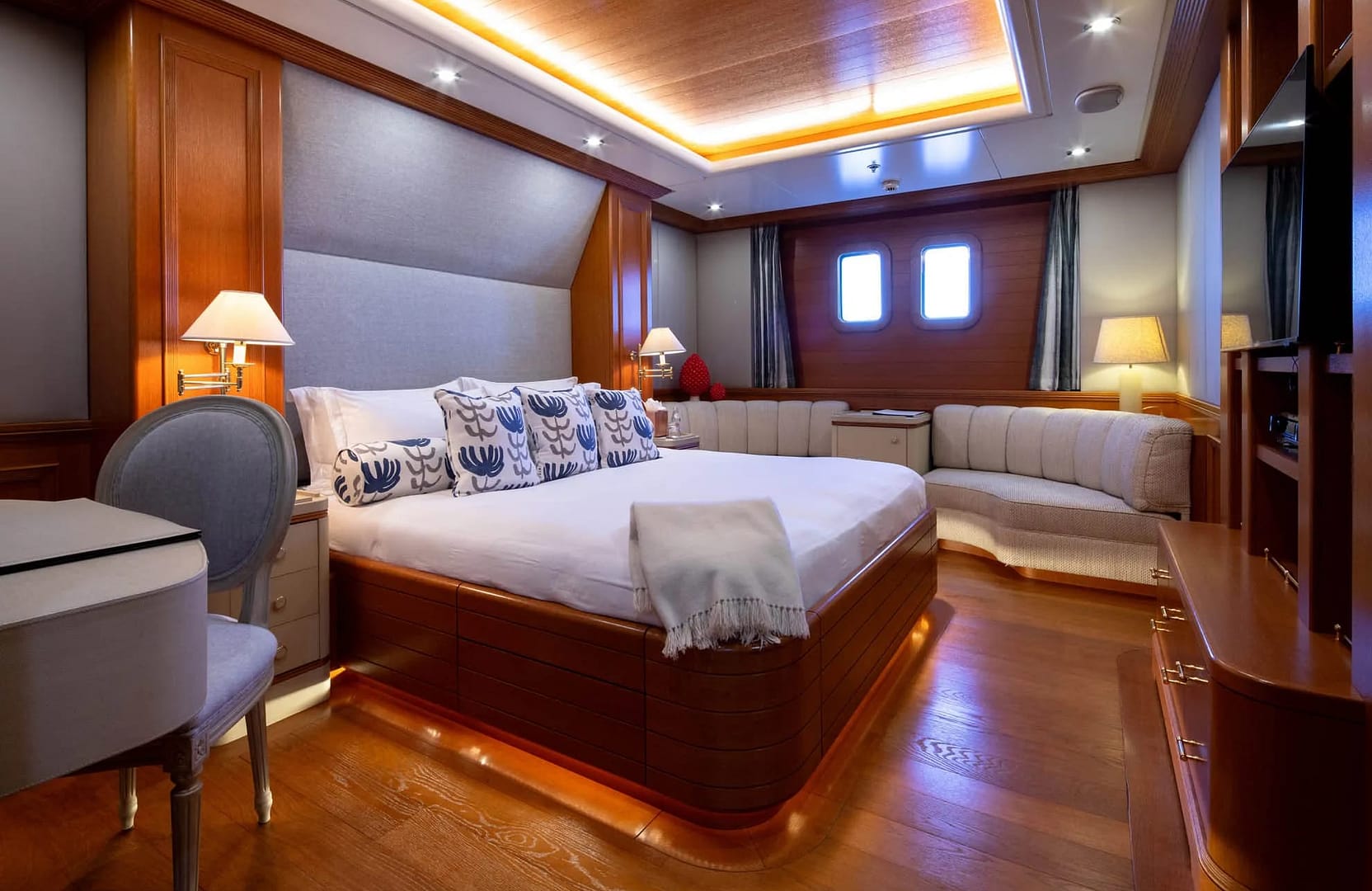 A preview of interior Bedroom cabin