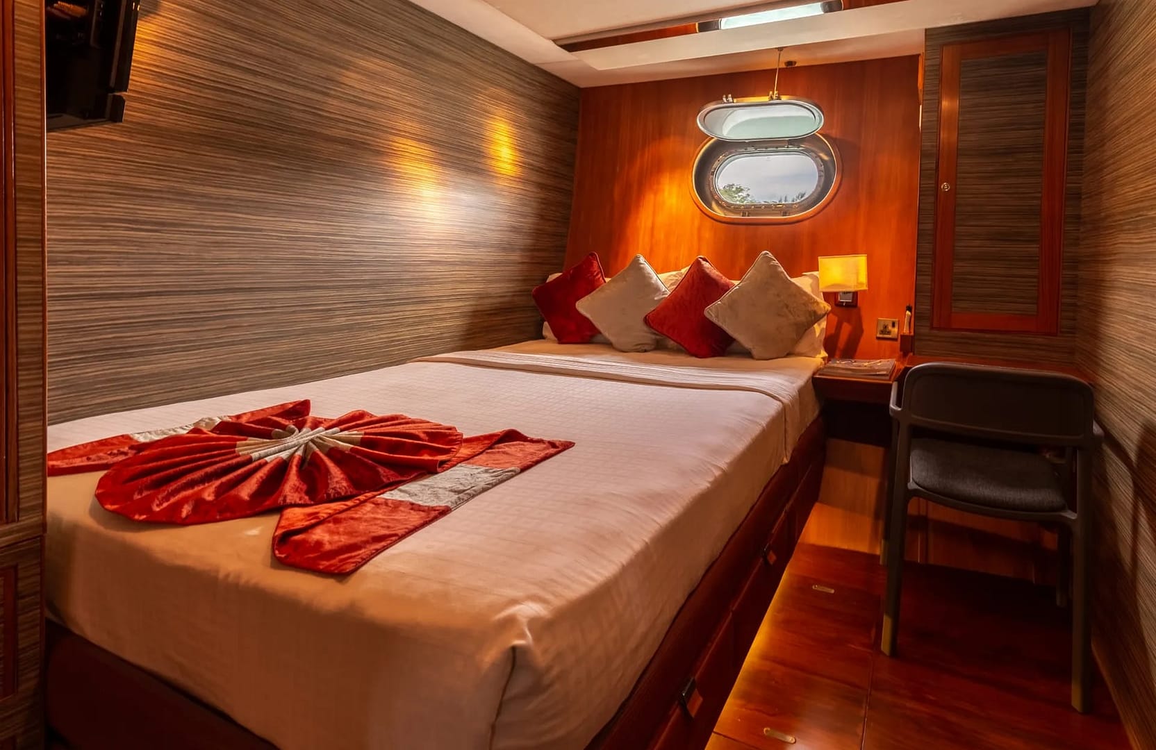 A preview of interior Bedroom cabin