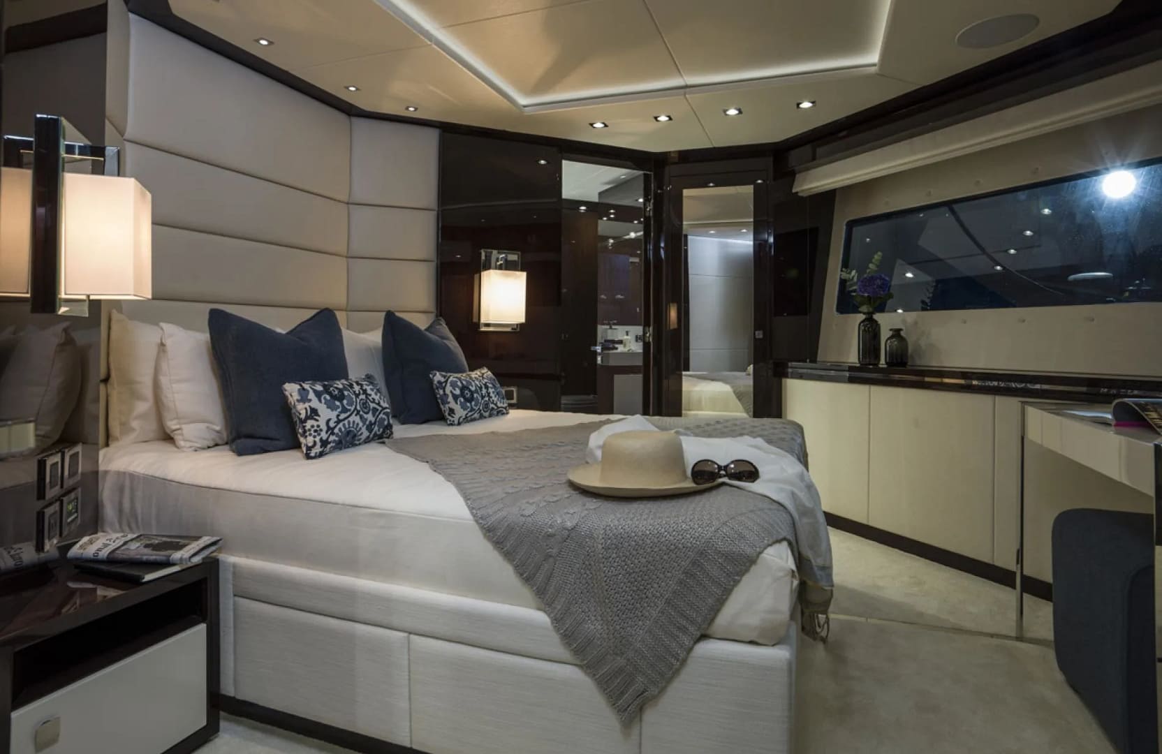 A preview of interior Bedroom cabin