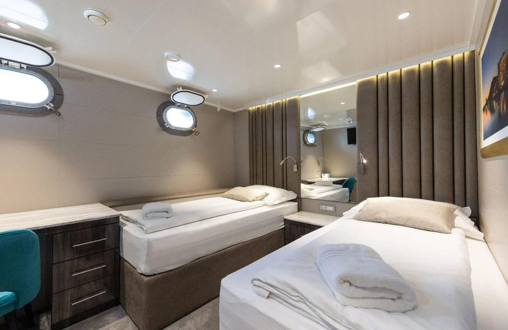 A preview of interior Bedroom cabin