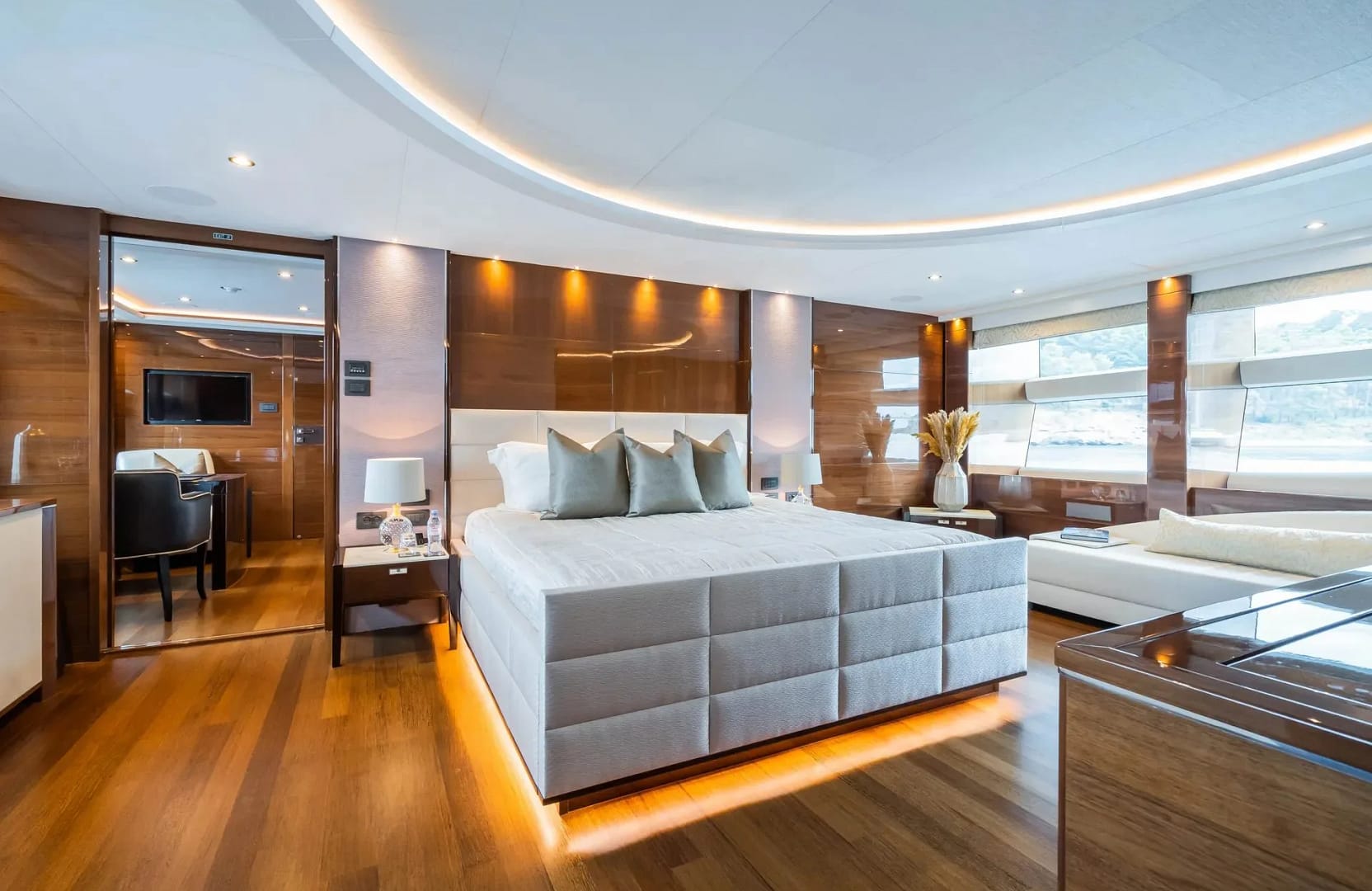 A preview of interior Bedroom cabin