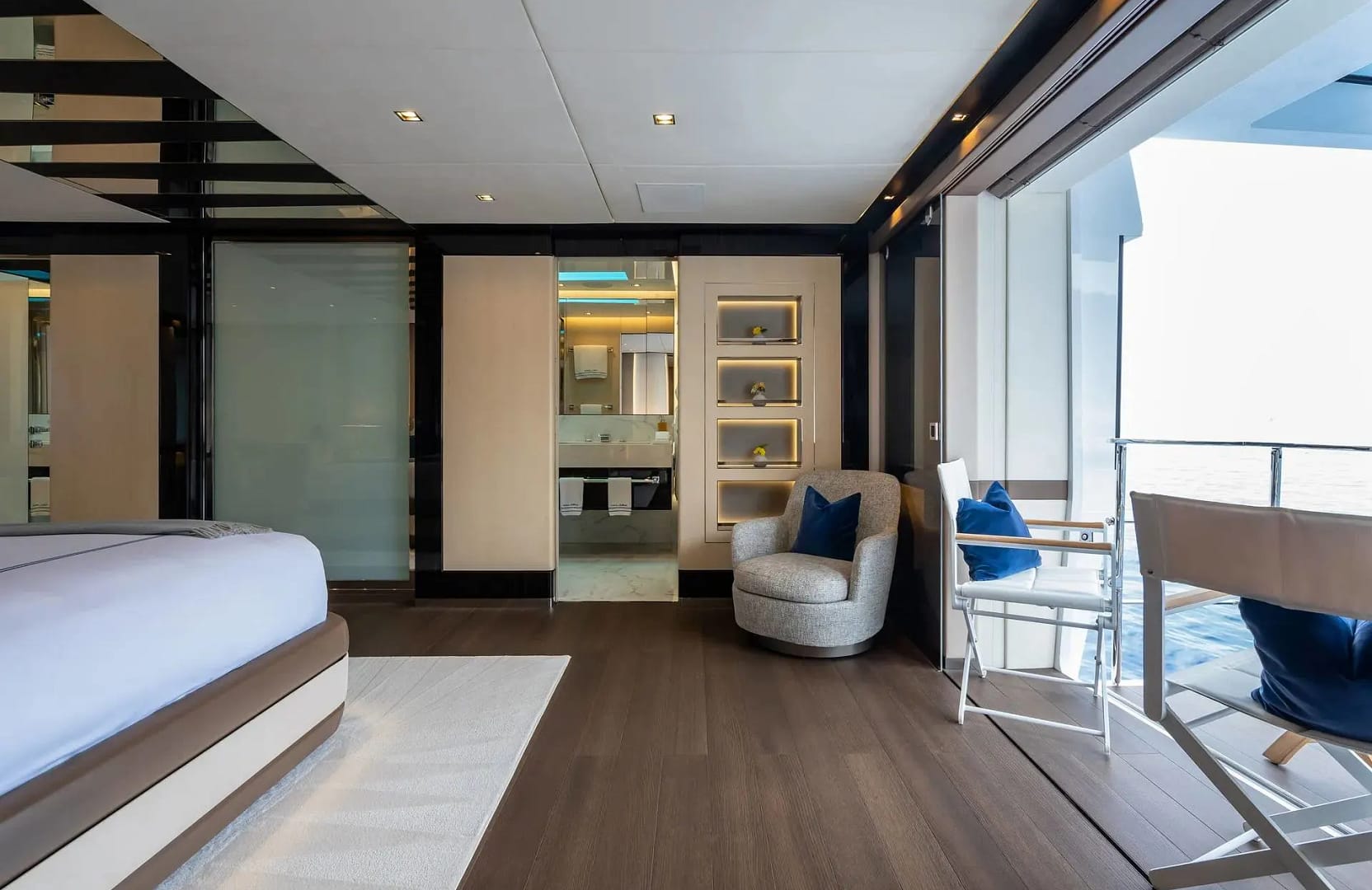 A preview of interior Bedroom cabin