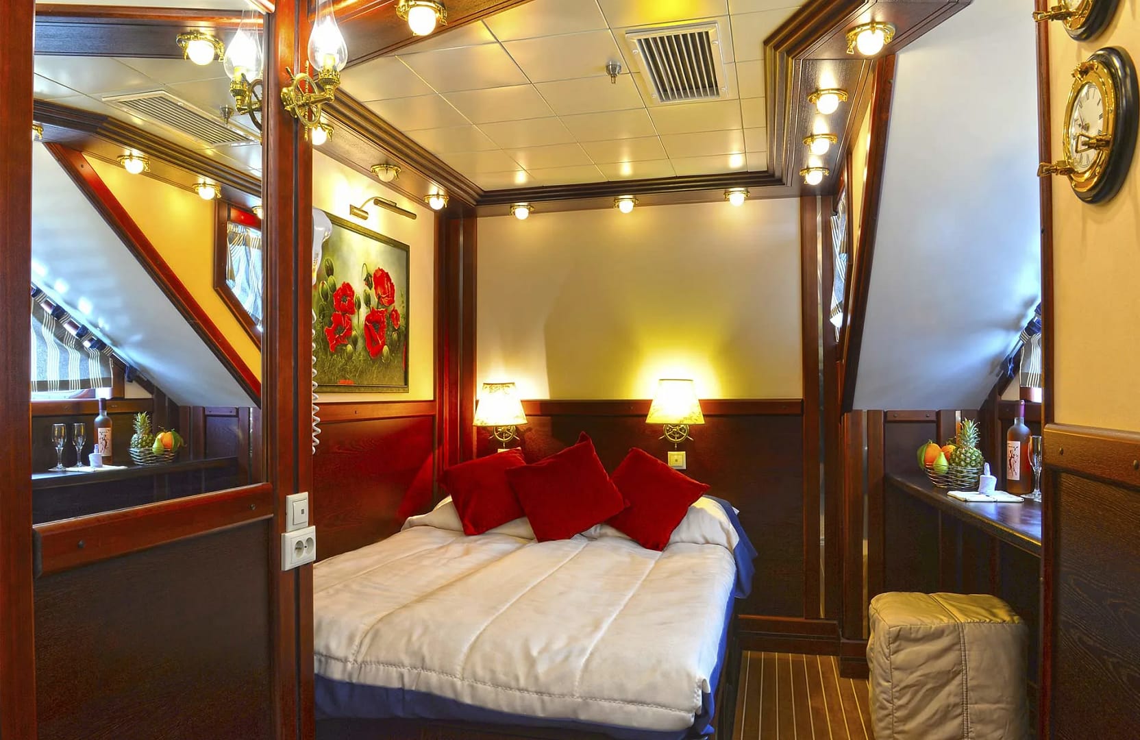 A preview of interior Bedroom cabin