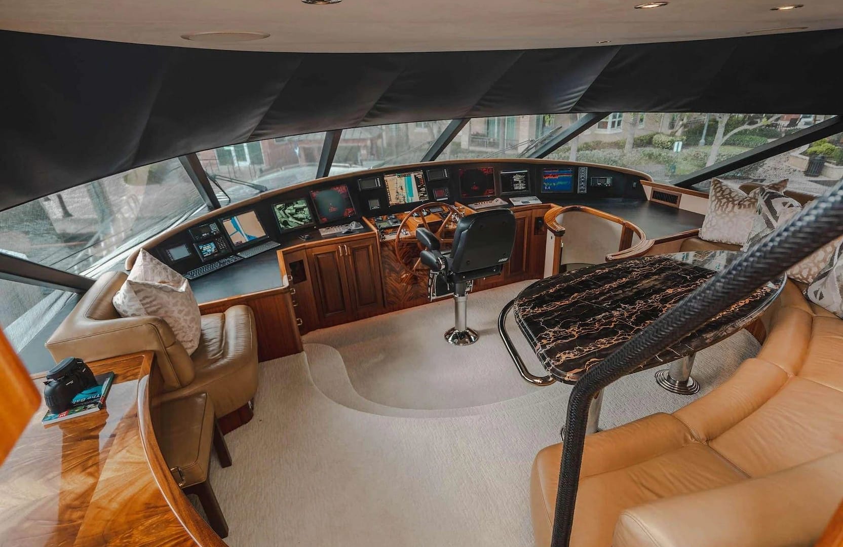 A preview of interior Bridge driving area