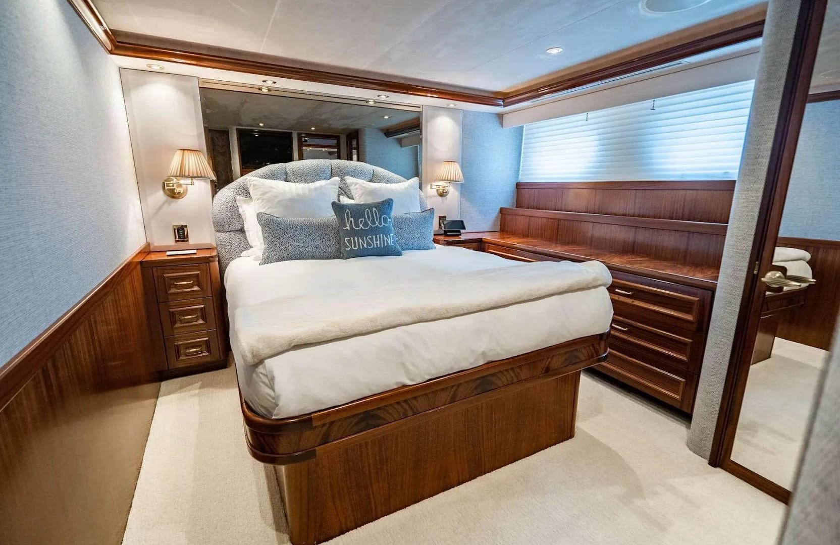 A preview of interior Bedroom cabin
