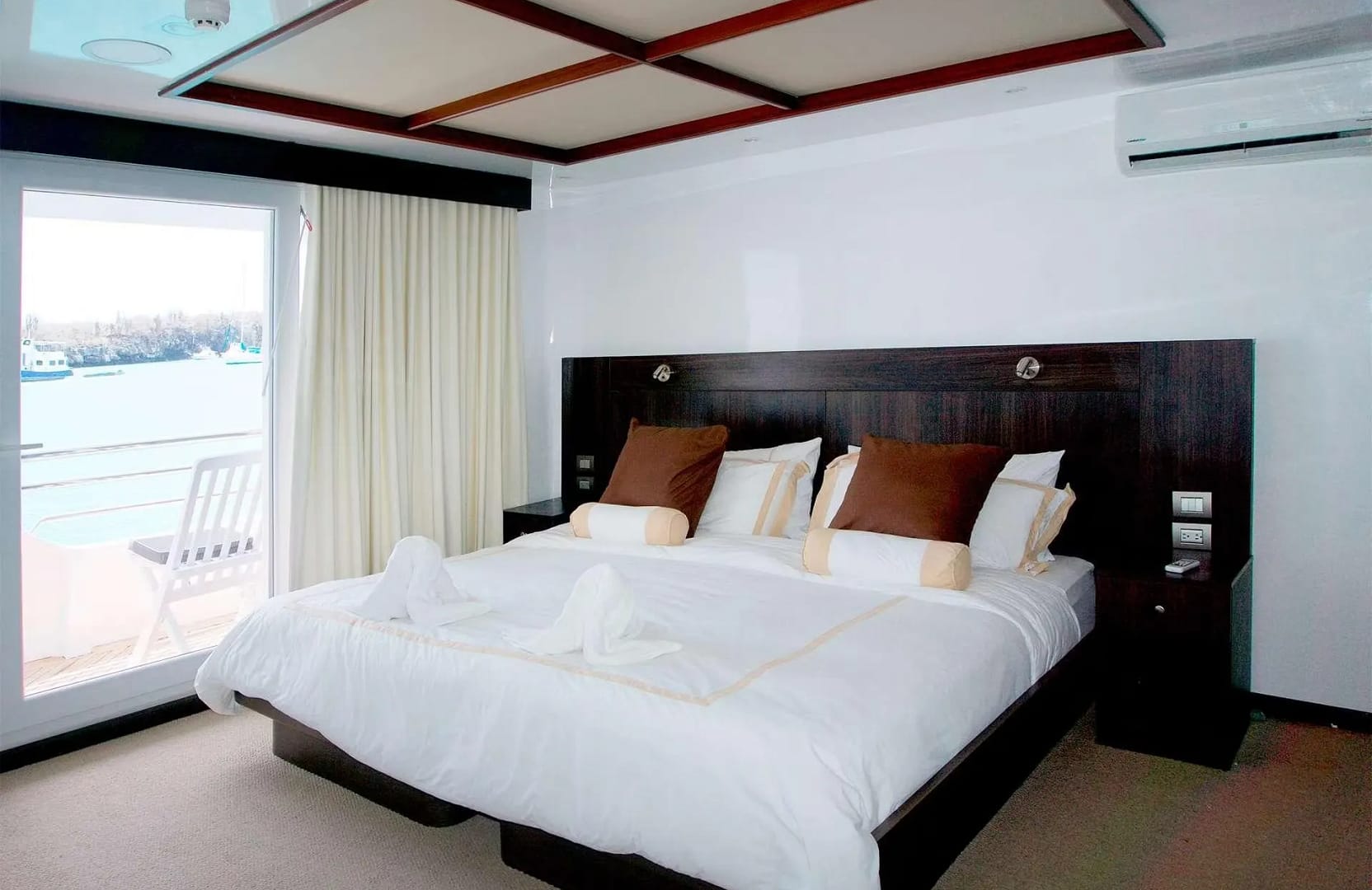 A preview of interior Bedroom cabin