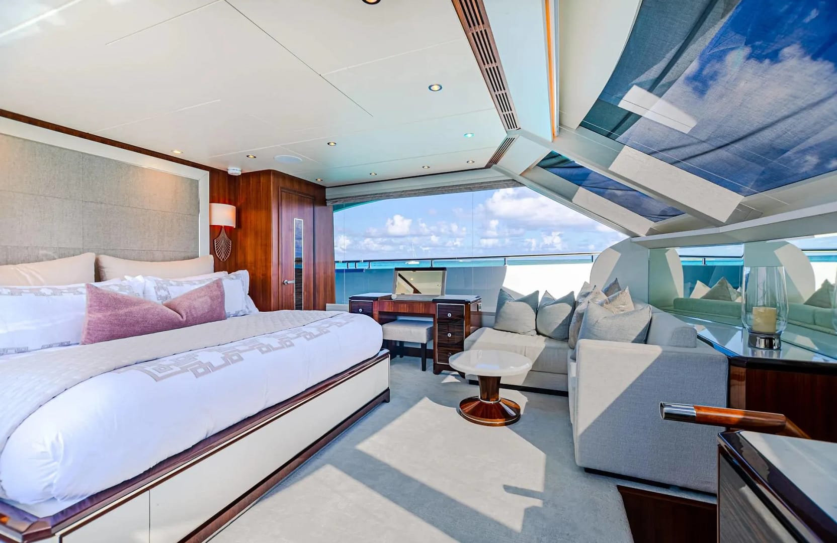 A preview of interior Bedroom cabin