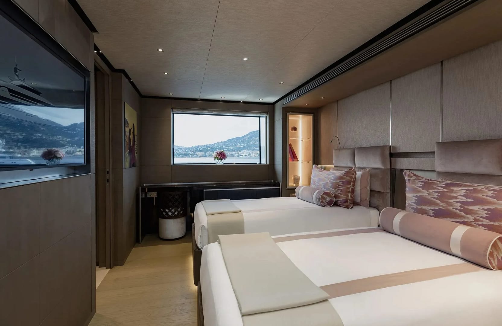 A preview of interior Bedroom cabin