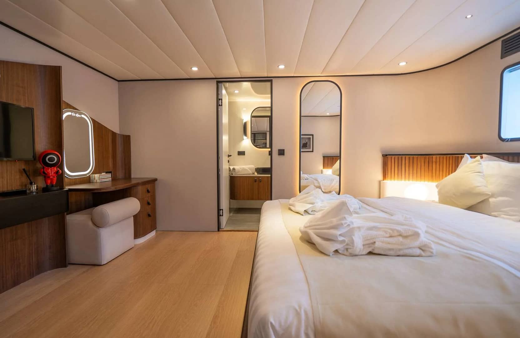 A preview of interior Bedroom cabin