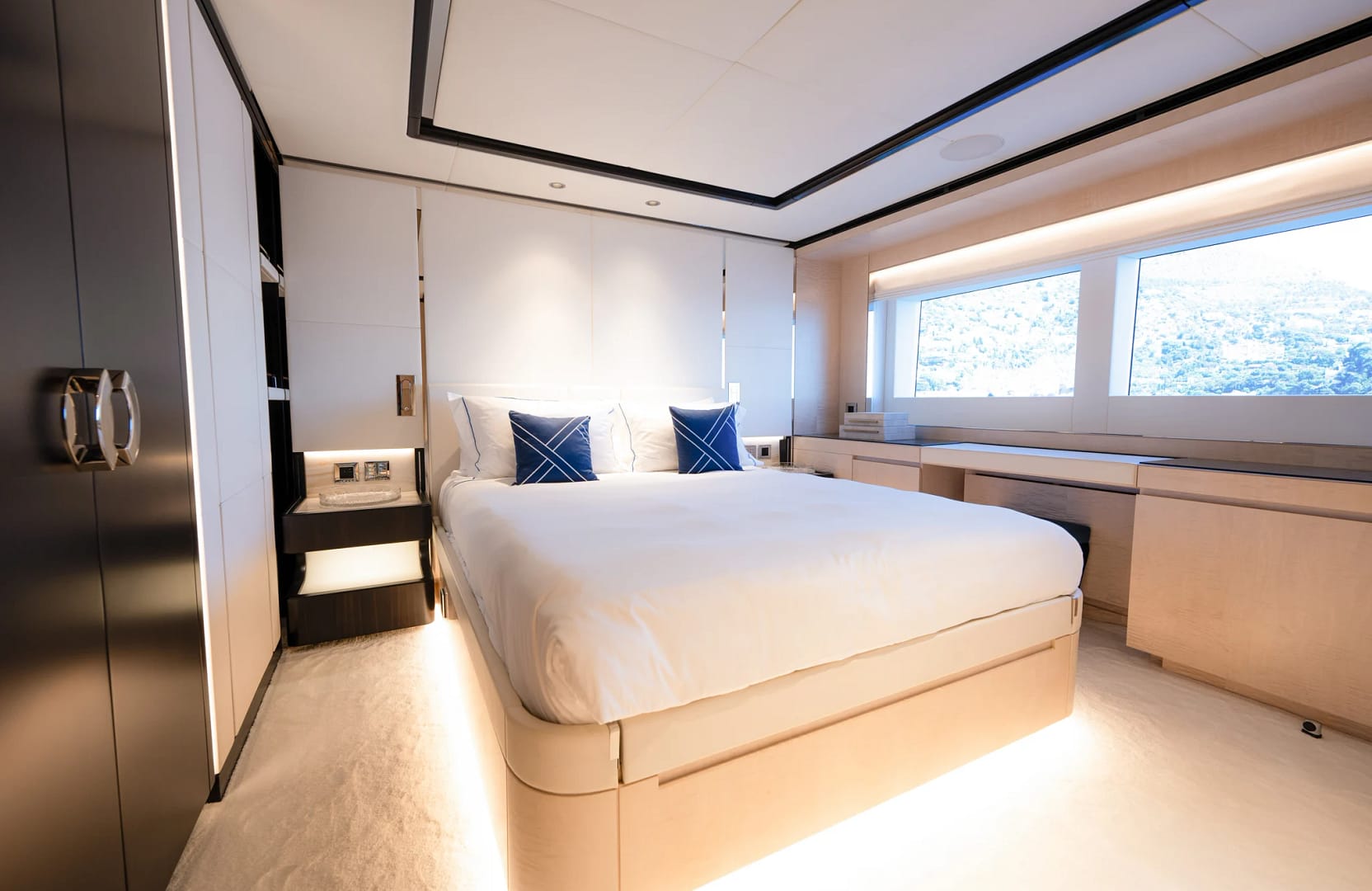 A preview of interior Bedroom cabin