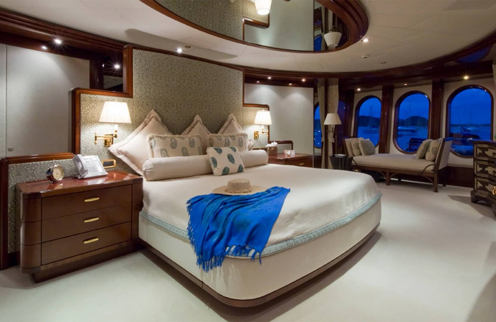 A preview of interior Bedroom cabin