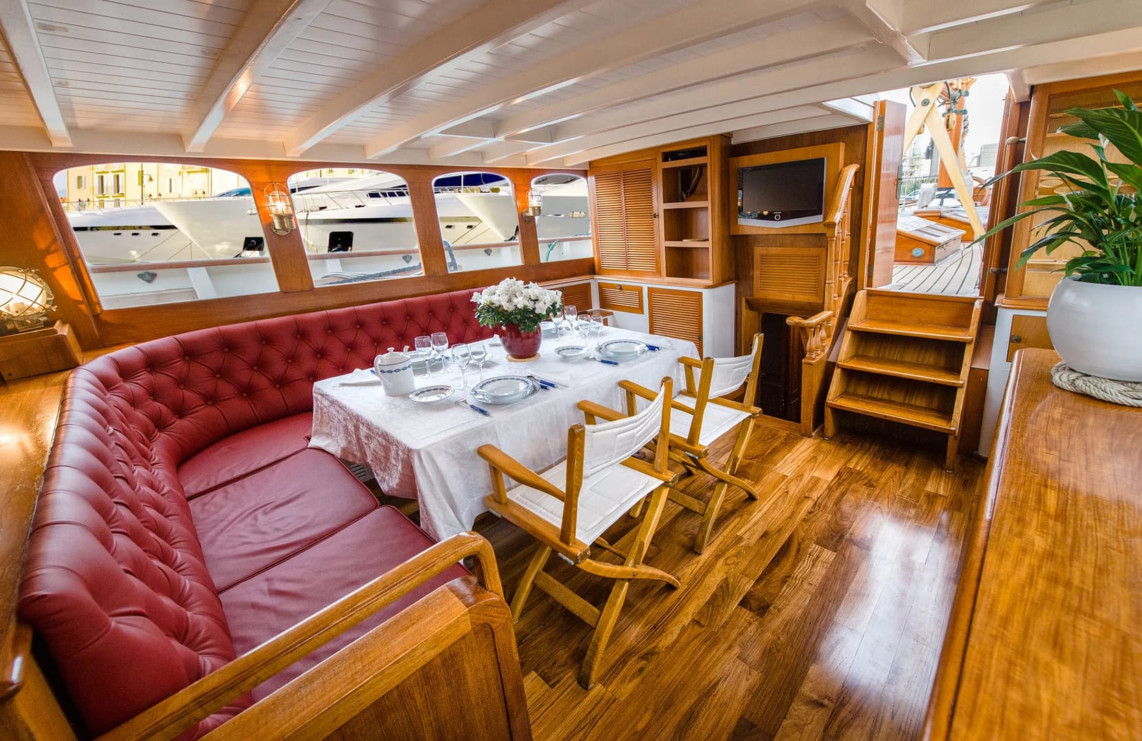 A preview of interior Dining