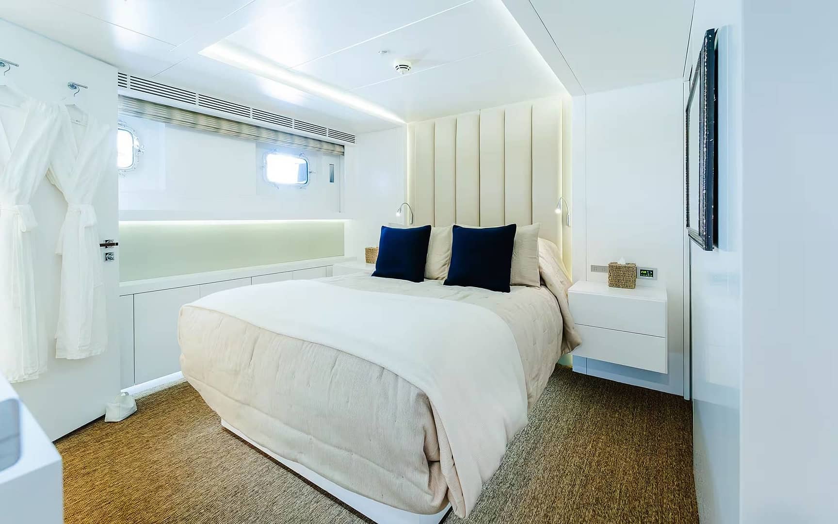 An image of Ocean’s Seven yacht