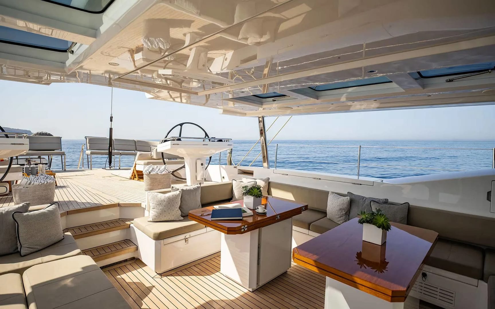 An image of Archelon yacht