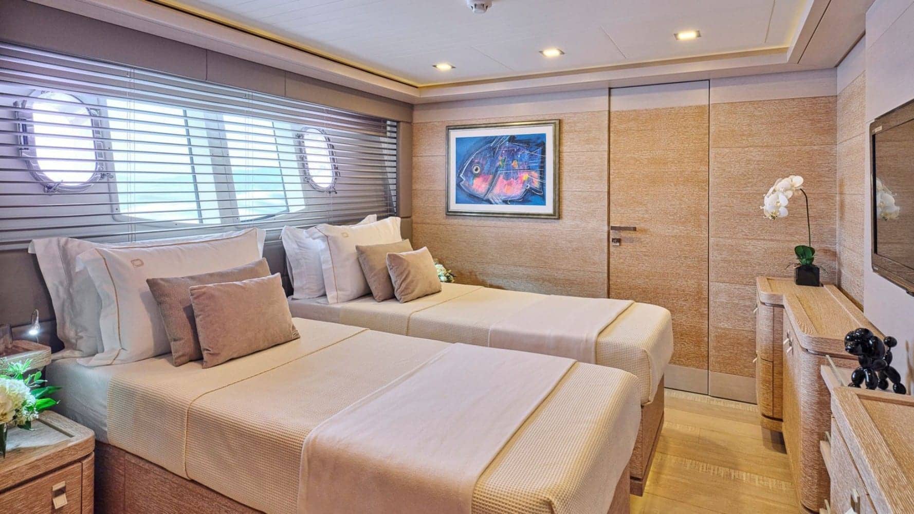 A preview of interior Bedroom cabin