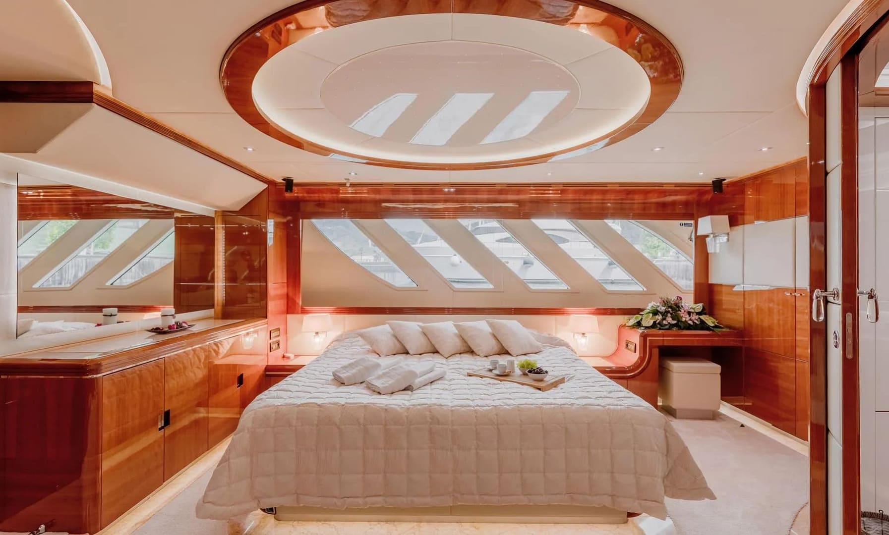 A preview of interior Bedroom cabin