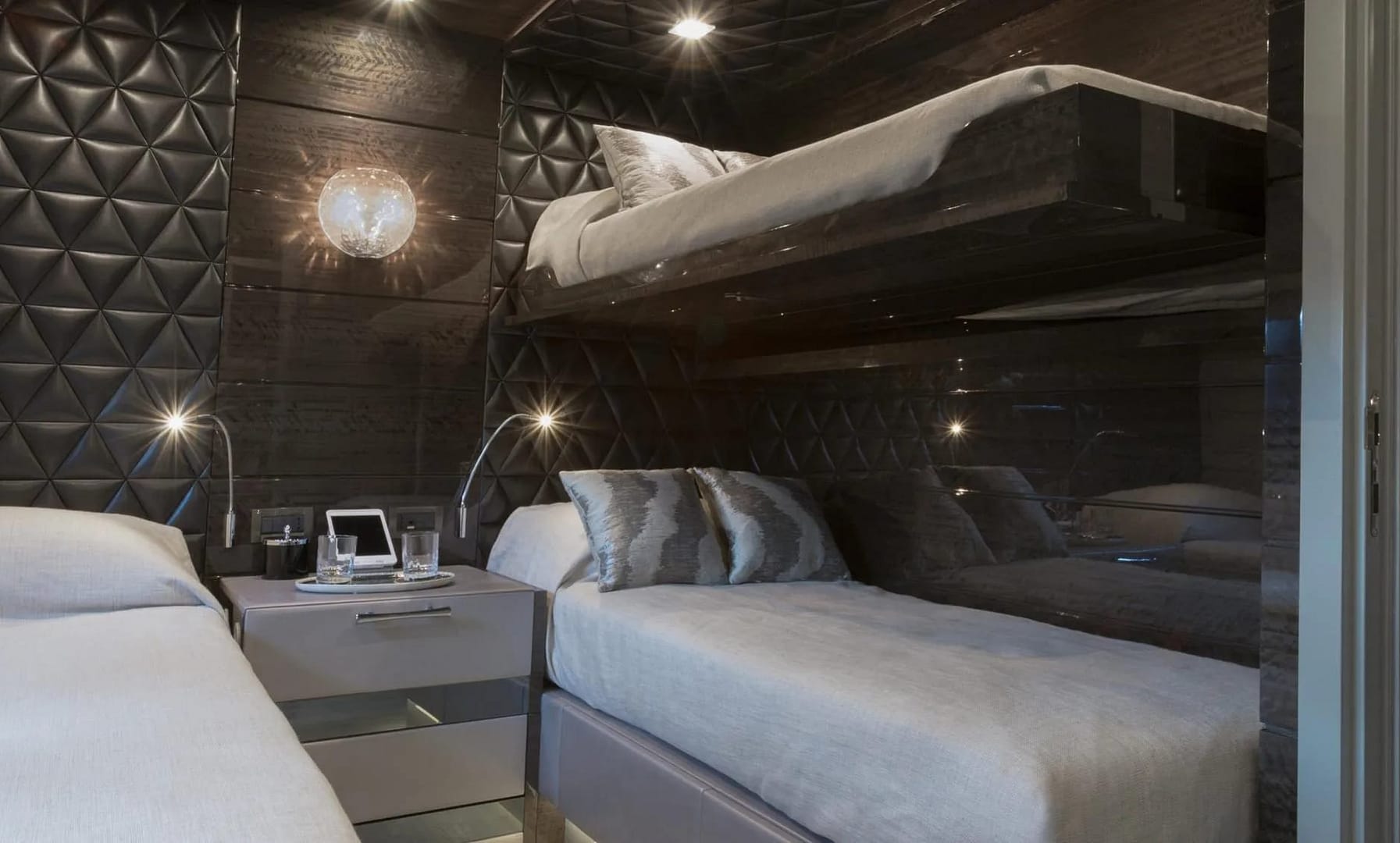 A preview of interior Bedroom cabin