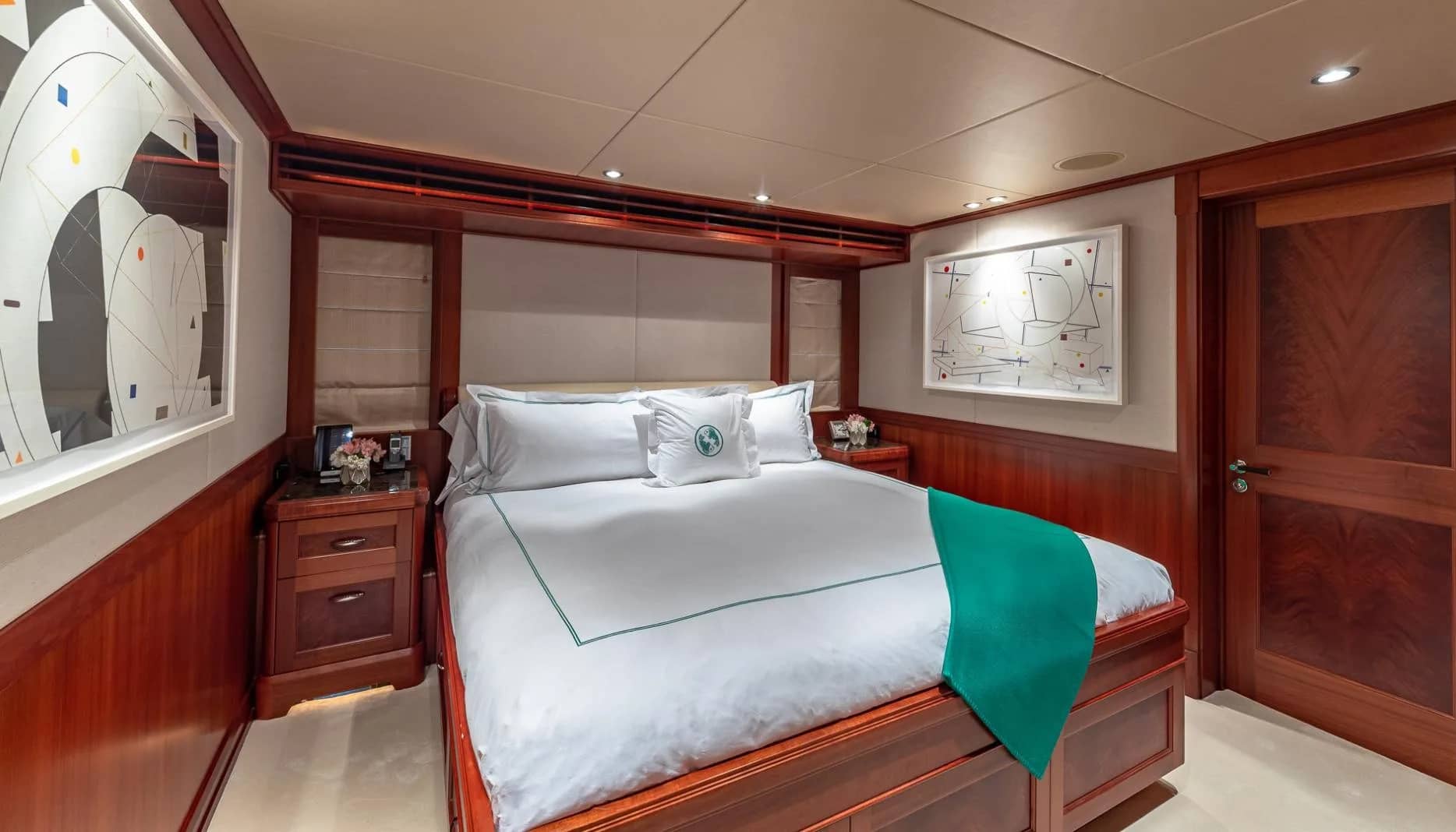 A preview of interior Bedroom cabin