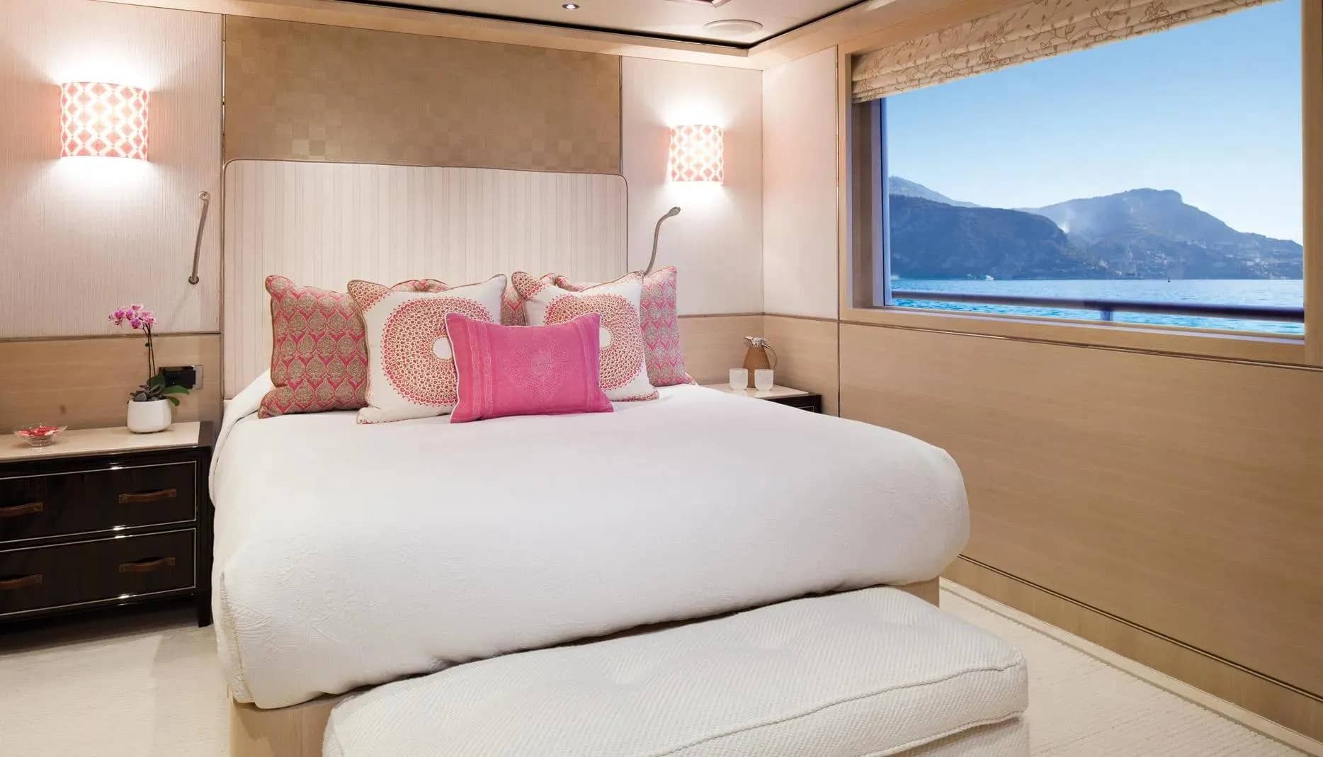 A preview of interior Bedroom cabin