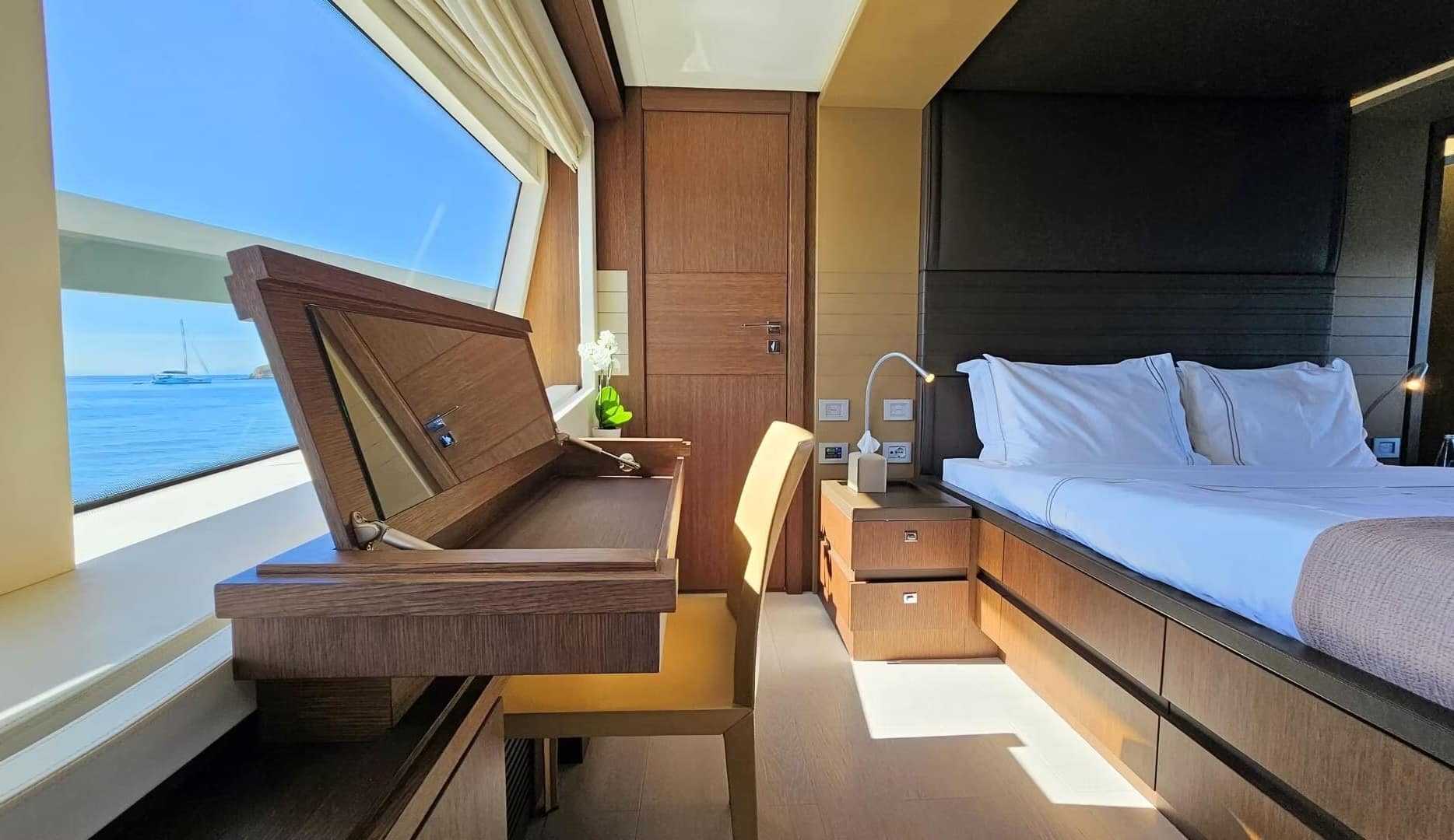 A preview of interior Bedroom cabin