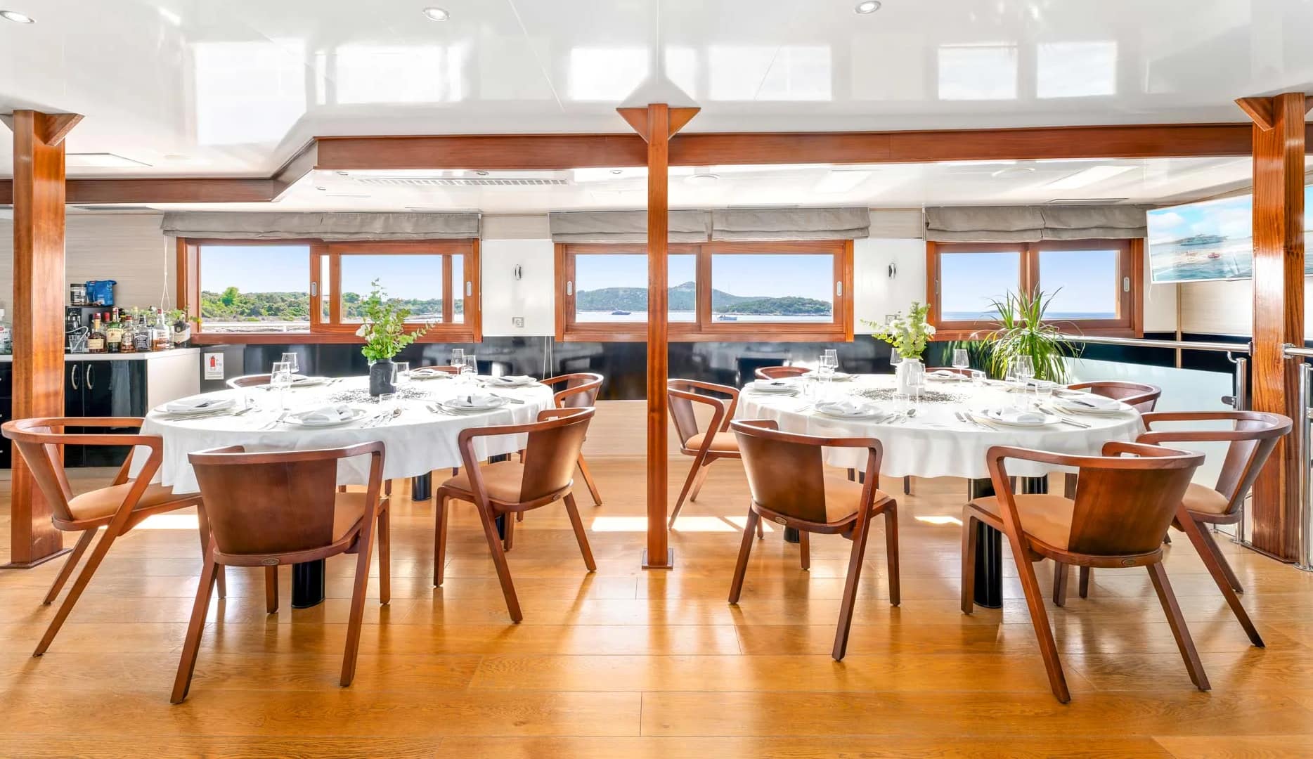 A preview of interior Dining