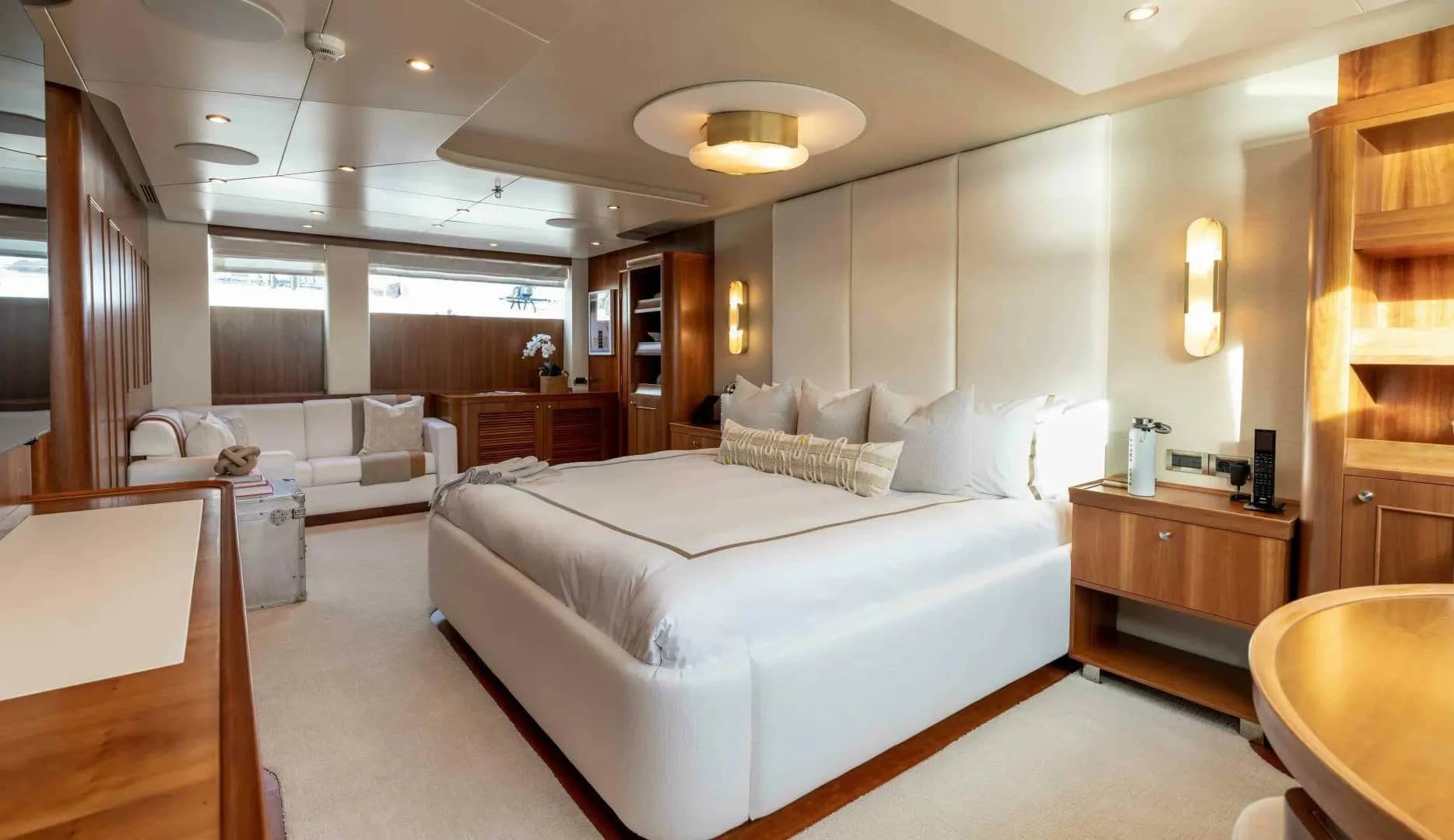 A preview of interior Bedroom cabin