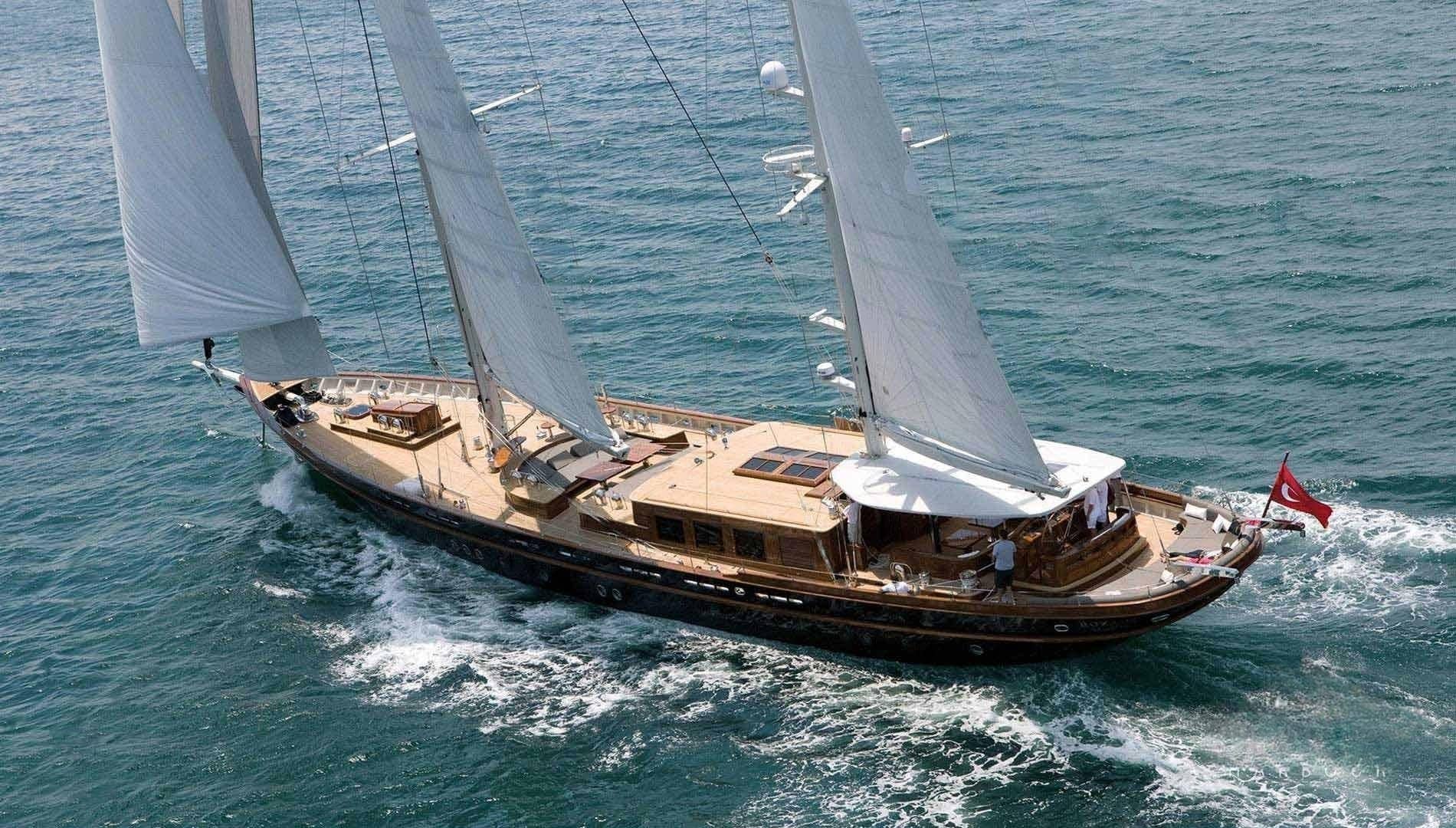An image of Roxane