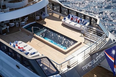 An image of CC-Summer yacht