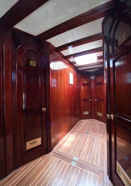 An image of Erato yacht
