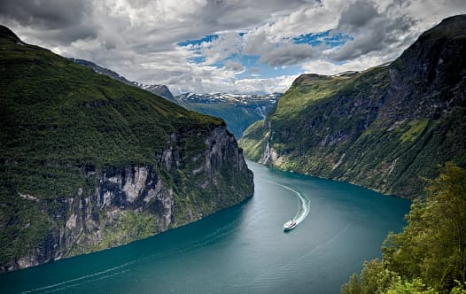 Yacht Charter Guide: Norway 