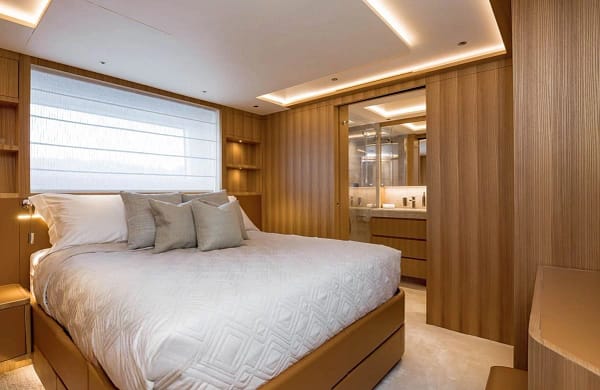 An image of Adva yacht