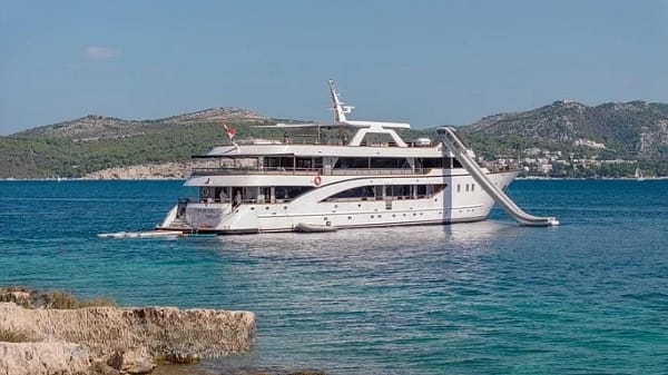 An image of Cristal yacht
