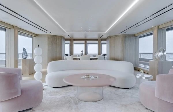 An image of Entourage yacht