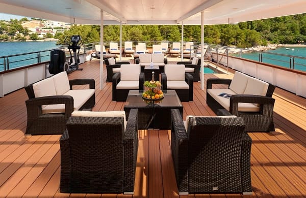 An image of Queen Eleganza yacht
