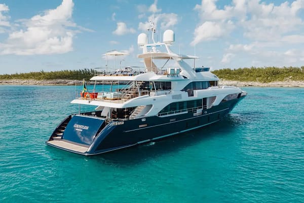 An image of Cofina yacht