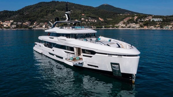 An image of Lee yacht