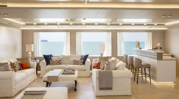 An image of Dragon yacht