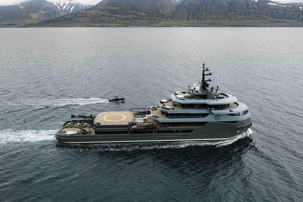 An image of Q yacht