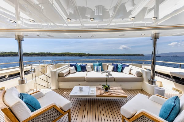 An image of O’lion yacht