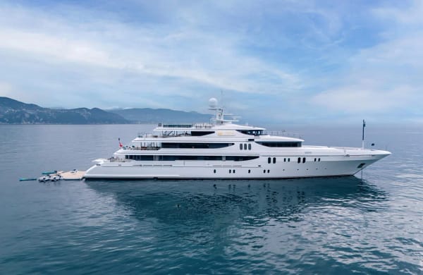 An image of Joia The Crown Jewel yacht