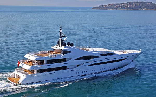 An image of Quantum Of Solace yacht